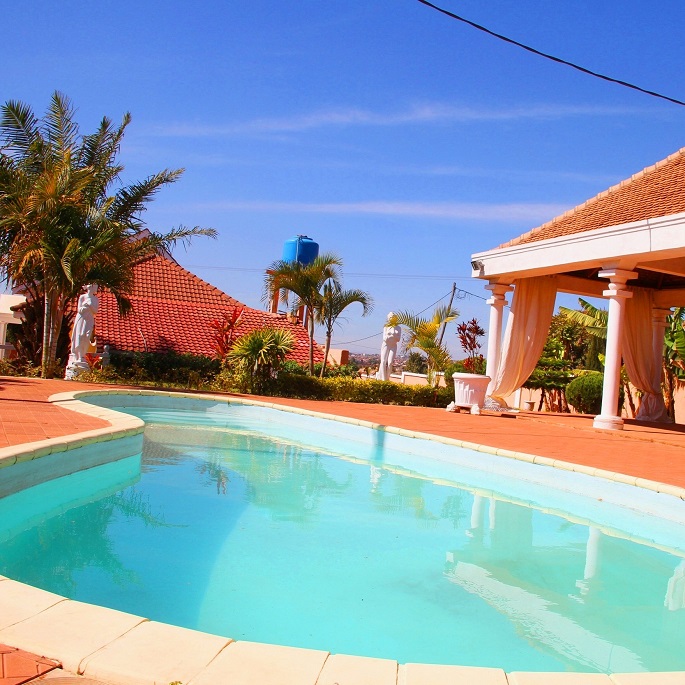 Location de villa avec piscine antananrivo